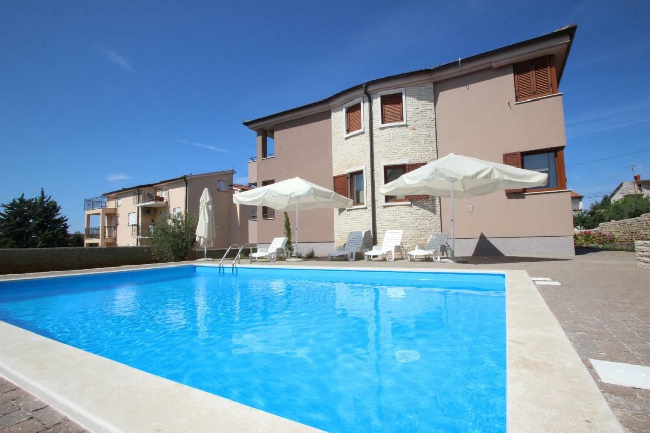 Villa Dora Vabriga Тар Экстерьер фото